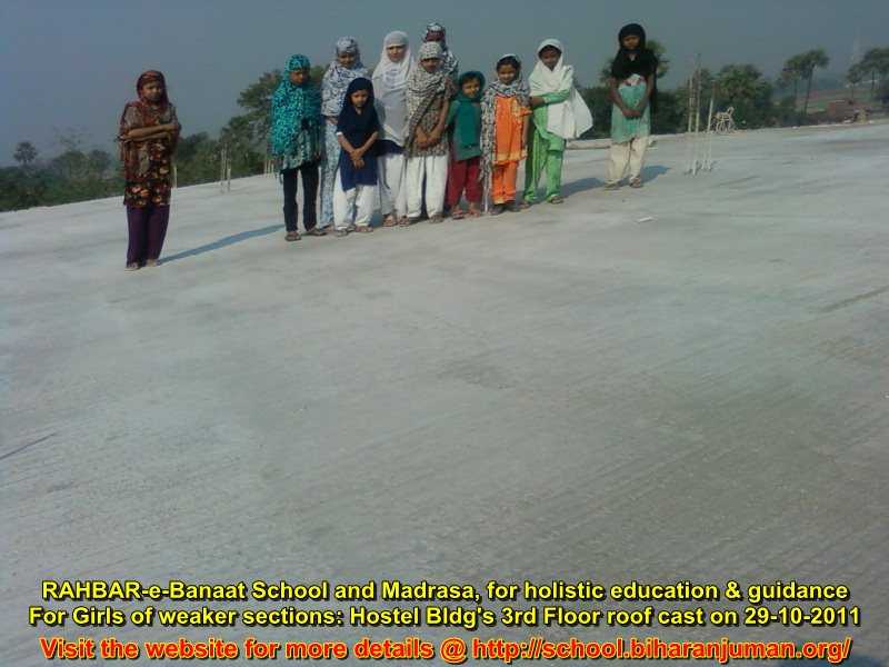 RAHBAR-e-Banat Roof Slab of 3rd storey being cast on 29th Oct 2011